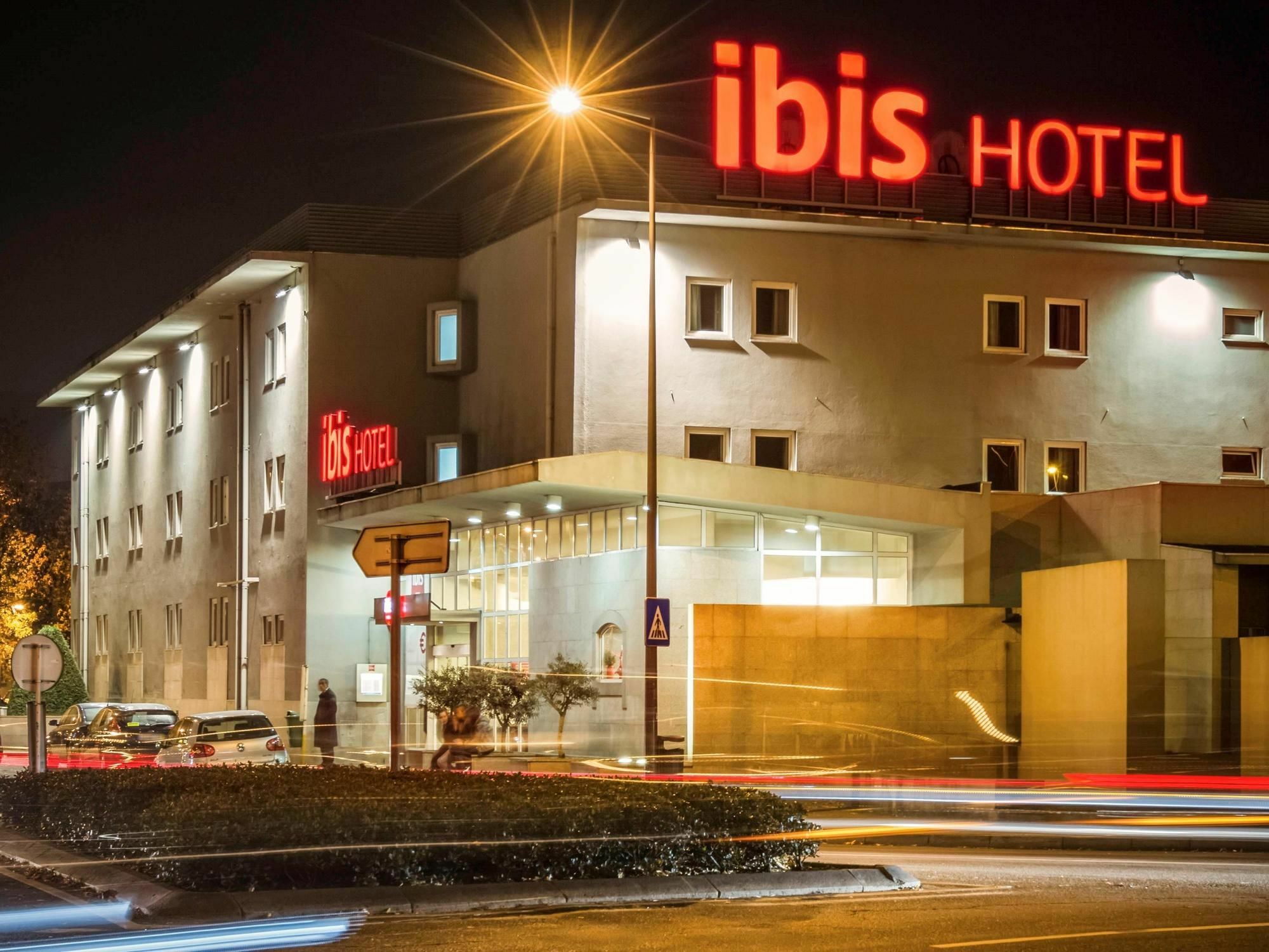Hotel Ibis Guimaraes Exterior photo