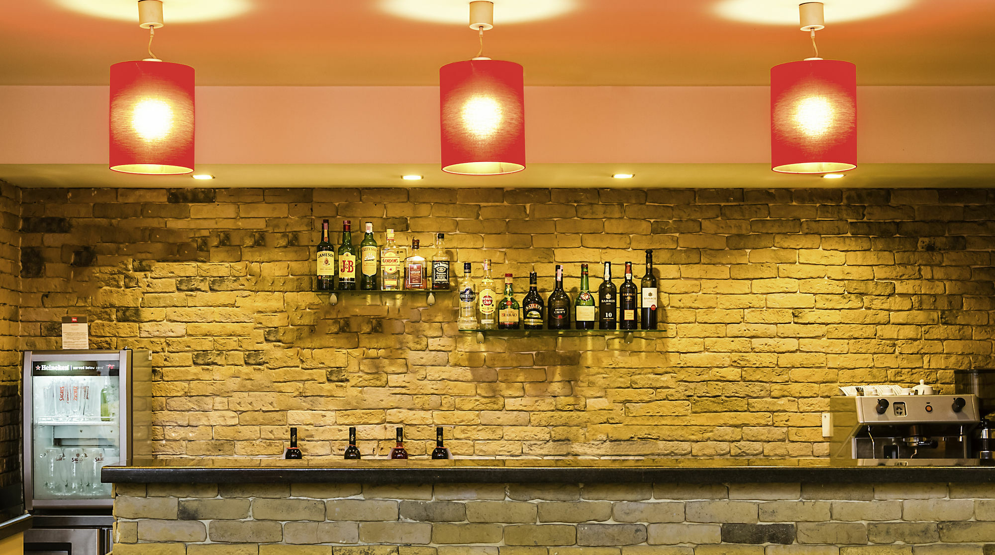 Hotel Ibis Guimaraes Exterior photo